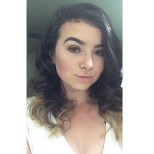 Meet your Posher, Falon